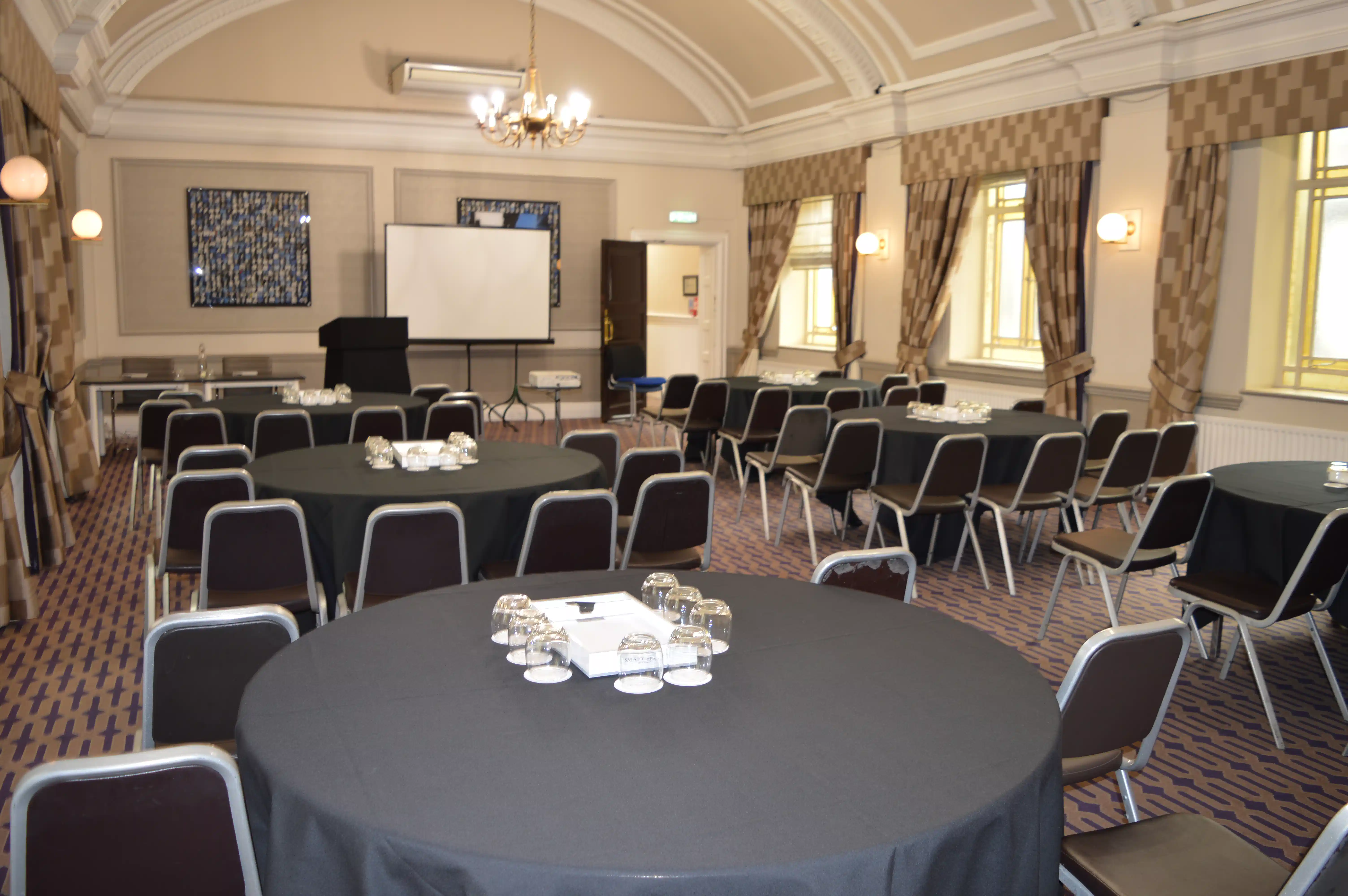Ampthill, De Vere Grand Connaught Rooms 